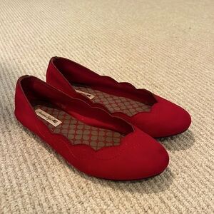Vintage American eagle scalloped ballet flats